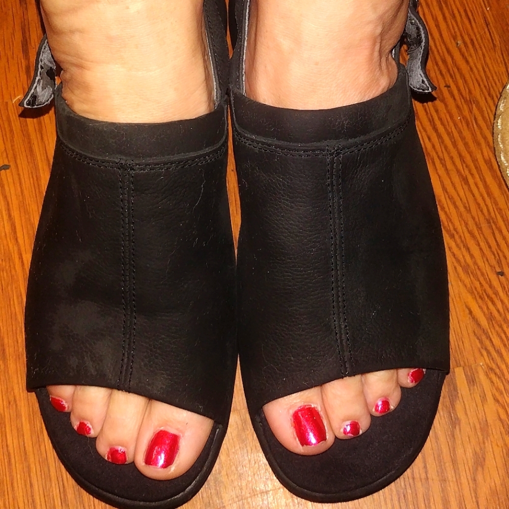 Hush Puppies Black Sandals Comfortable Casual Footwear - Picture 2 of 2